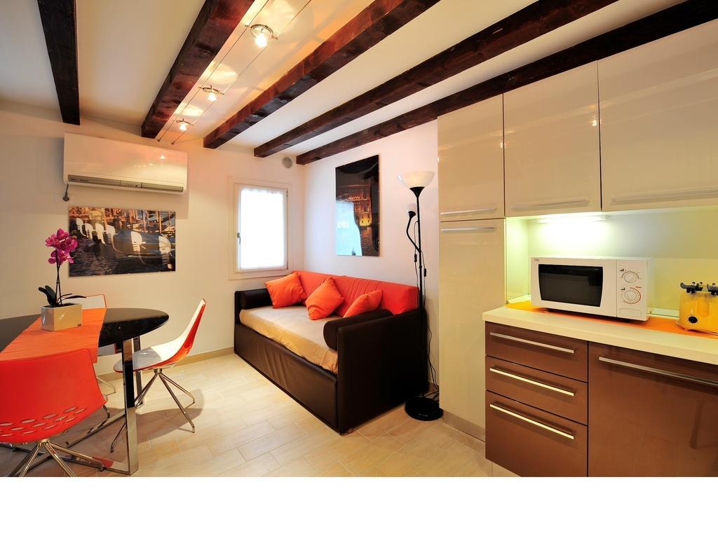 Palace La Vida Apartments By Wonderful Italy Venice Exterior photo
